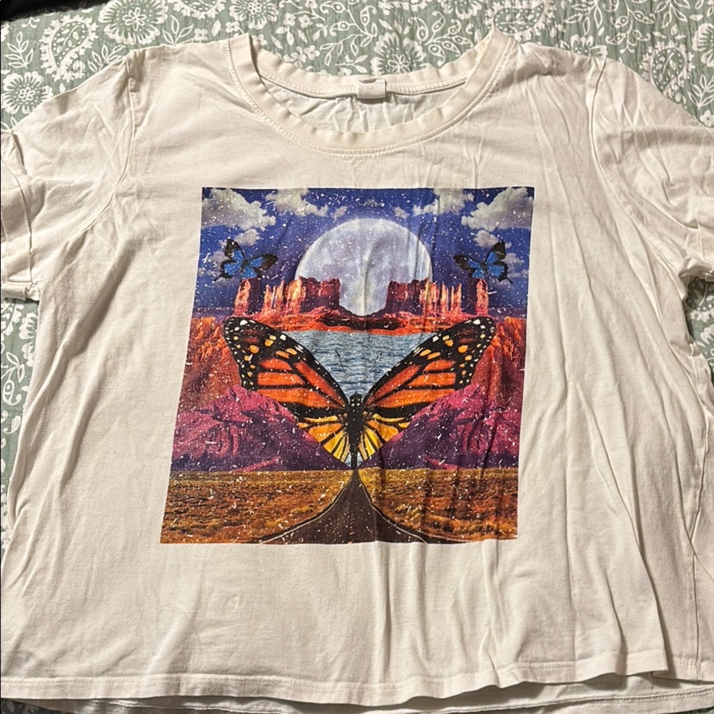 Electric Pink Butterfly Graphic T-Shirt Size 2X
